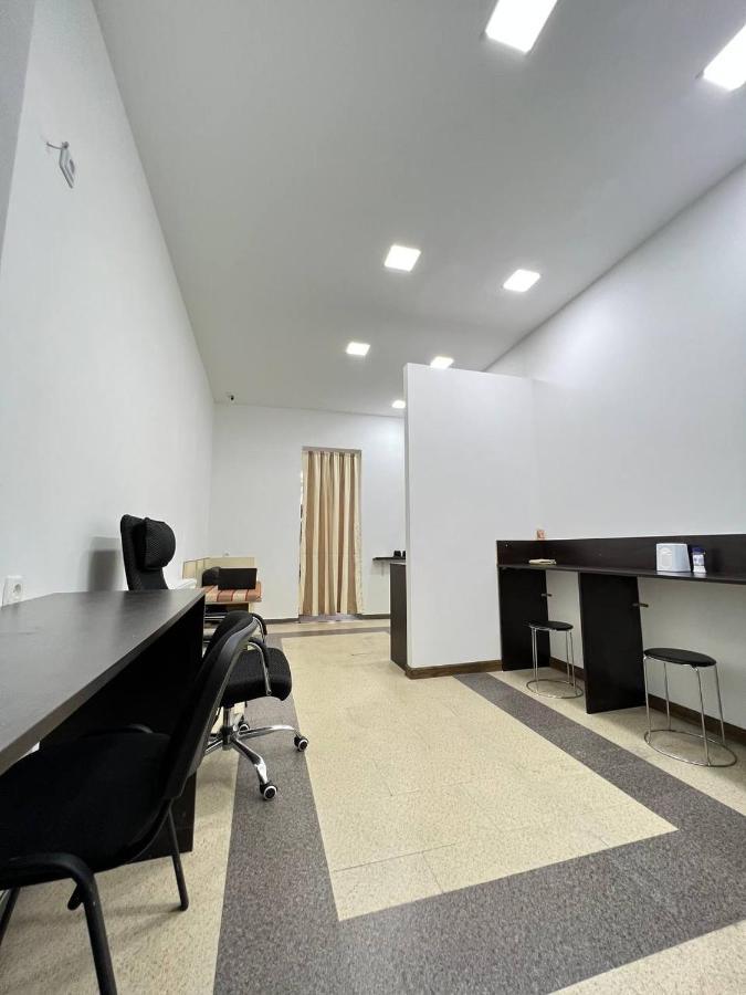 "Modeli" Hostel Tbilisi Exteriör bild